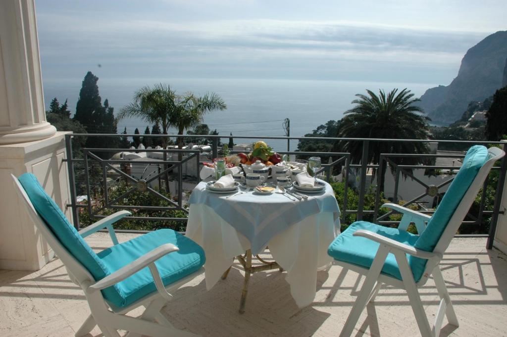 Hotel La Certosella Capri Room photo